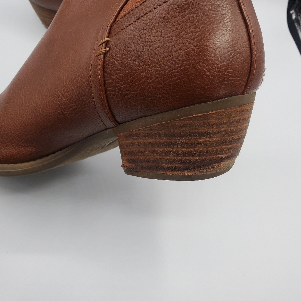 Booties - Picture 3 of 6
